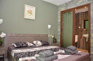 Отель Bohema Hotel Огняново Двухместный номер эконом-класса с 1 кроватью или 2 отдельными кроватями-5
